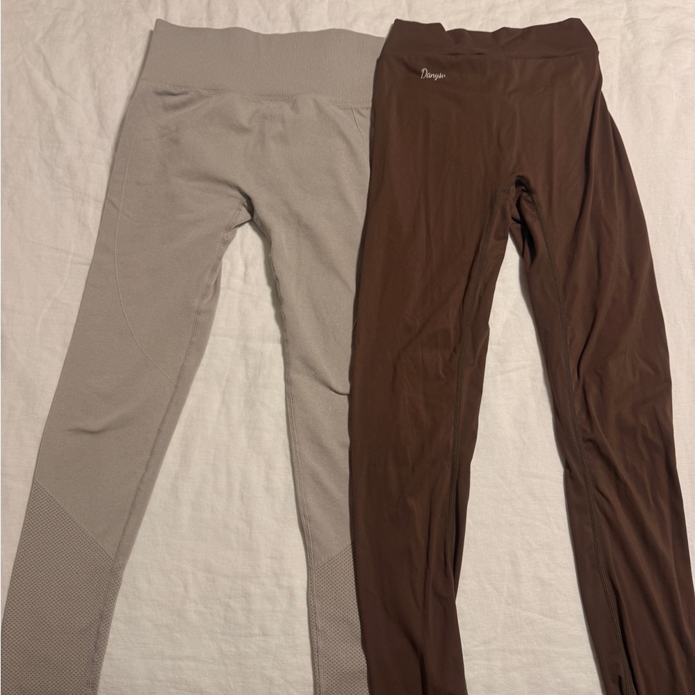 Scrunch Seamless Leggings Bundle (2) – Brown & Cream Grey– Small